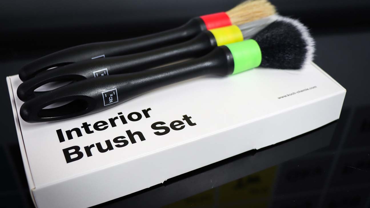 https://www.koch-chemie.com/media/_processed_/3/a/csm_Blog_Interior_Brush_Set_17e314ed36.jpg